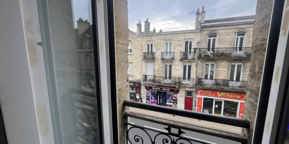 appartement à BORDEAUX (33800)