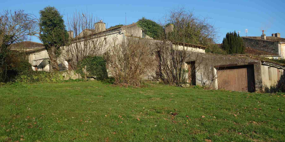 maison à BLAYE (33390)