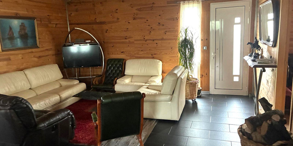 maison à LE TUZAN (33125)