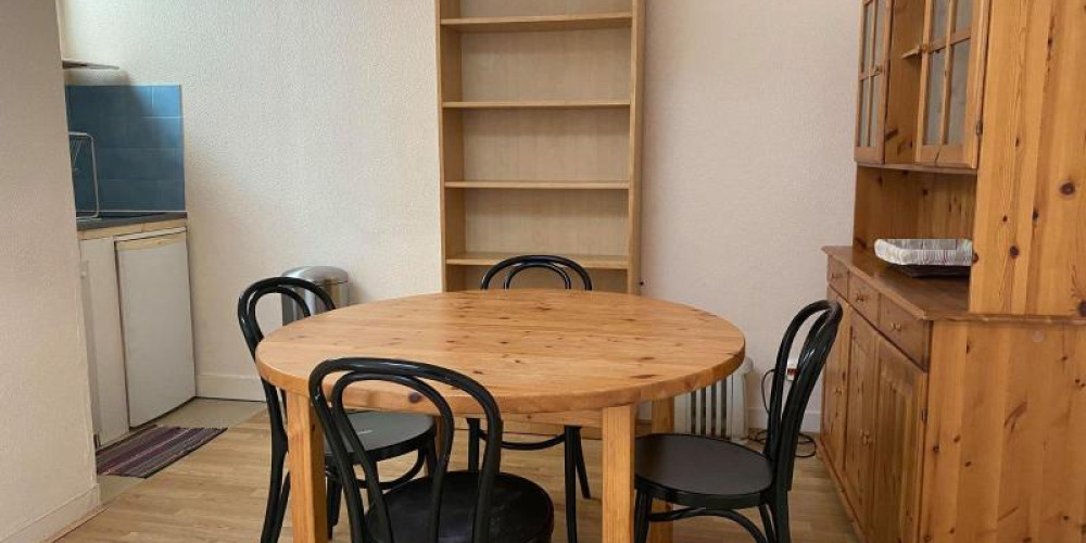 appartement à BORDEAUX (33800)