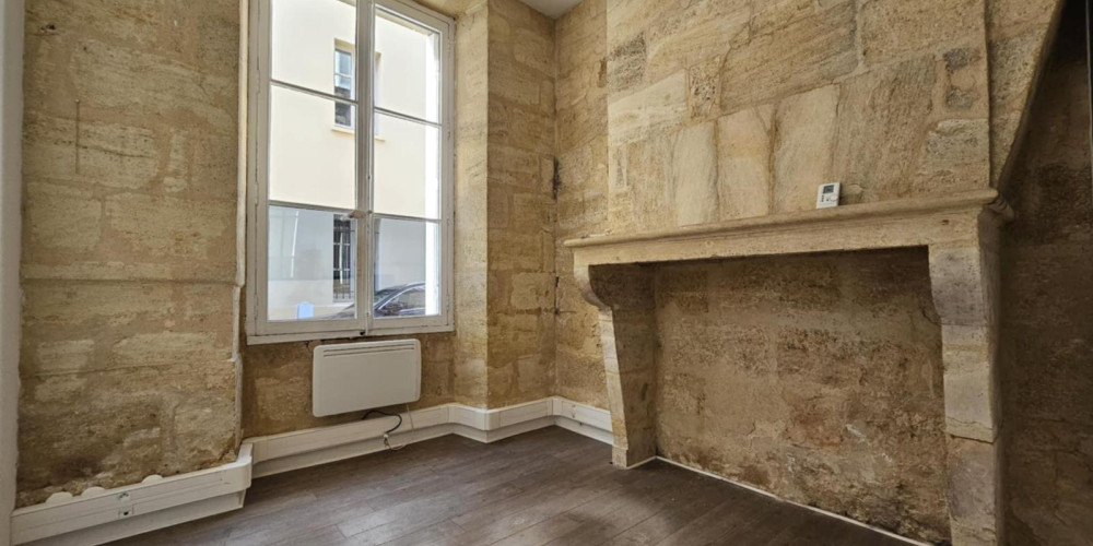 local commercial à BORDEAUX (33000)