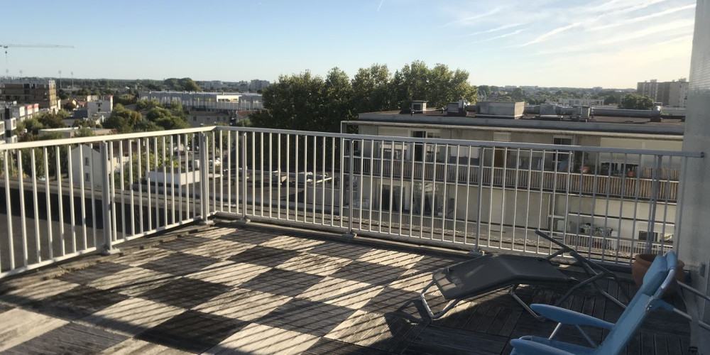 appartement à BORDEAUX (33800)