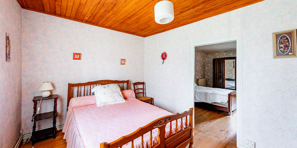 maison à STE RADEGONDE (33350)