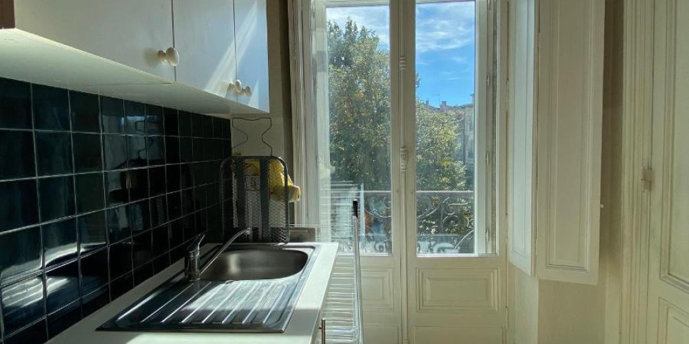 appartement à BORDEAUX (33000)