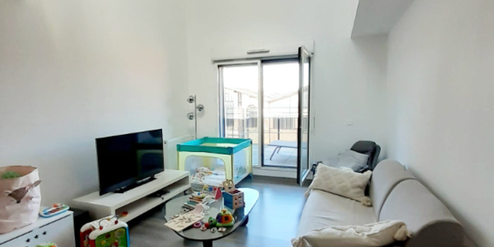appartement à BORDEAUX (33300)