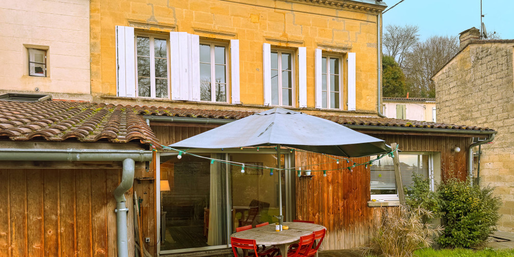 maison à LE TOURNE (33550)