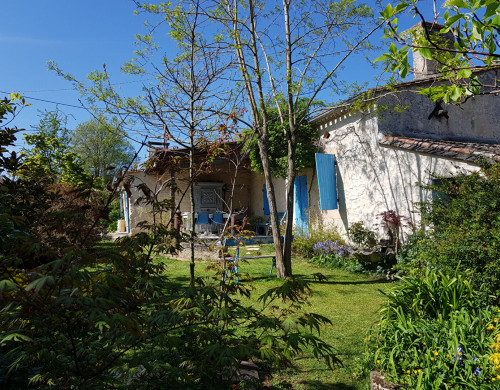 maison  PELLEGRUE