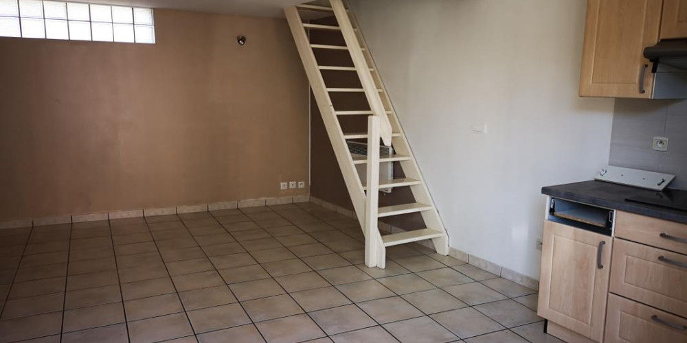 maison à ISLE ST GEORGES (33640)