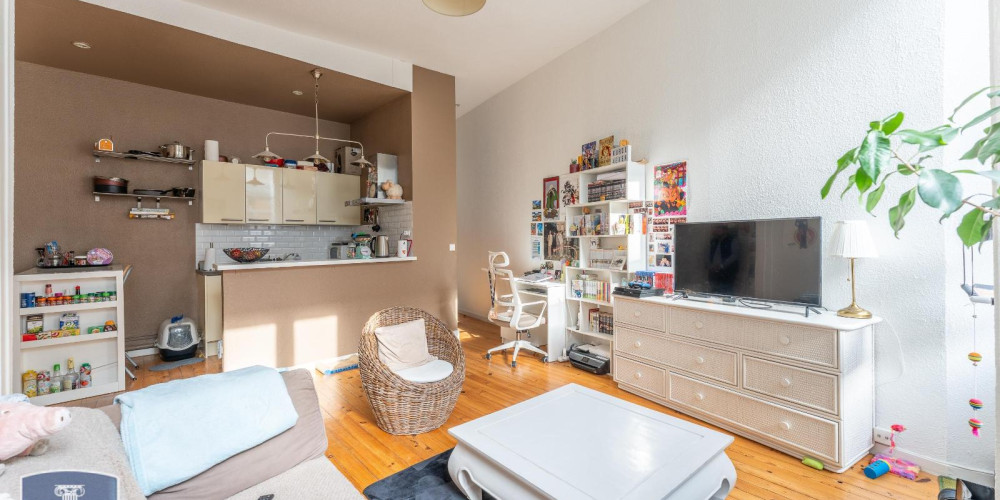 appartement à BORDEAUX (33300)