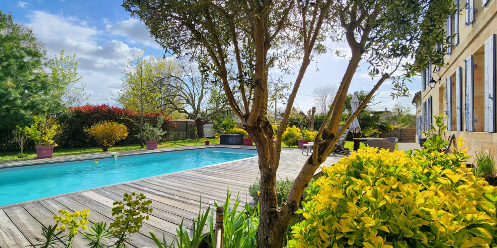 maison à TEUILLAC (33710)