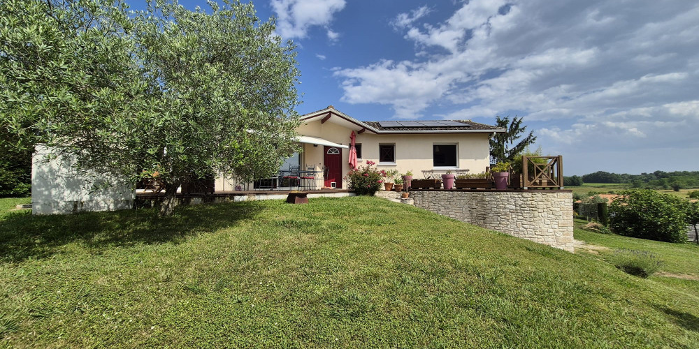 maison à TARGON (33760)