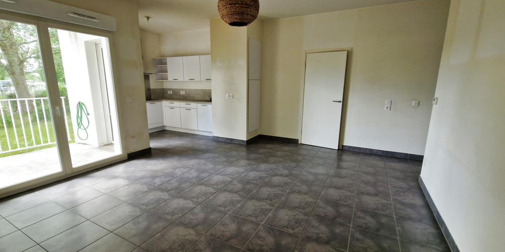 appartement à BORDEAUX (33300)