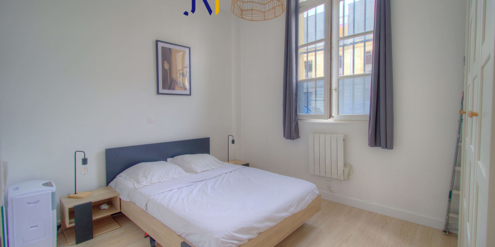 appartement à BORDEAUX (33300)