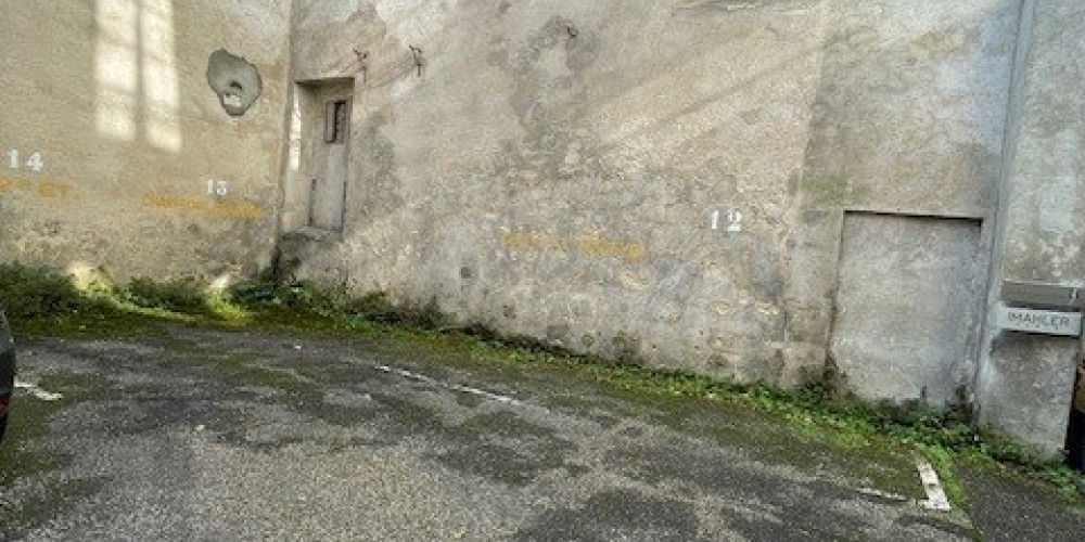 parking à BORDEAUX (33000)