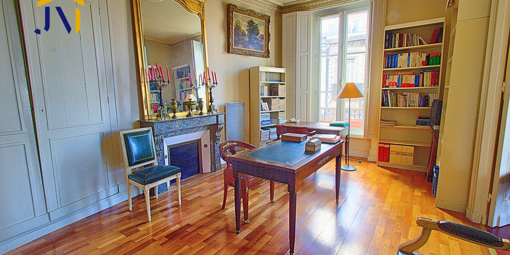 appartement à BORDEAUX (33000)