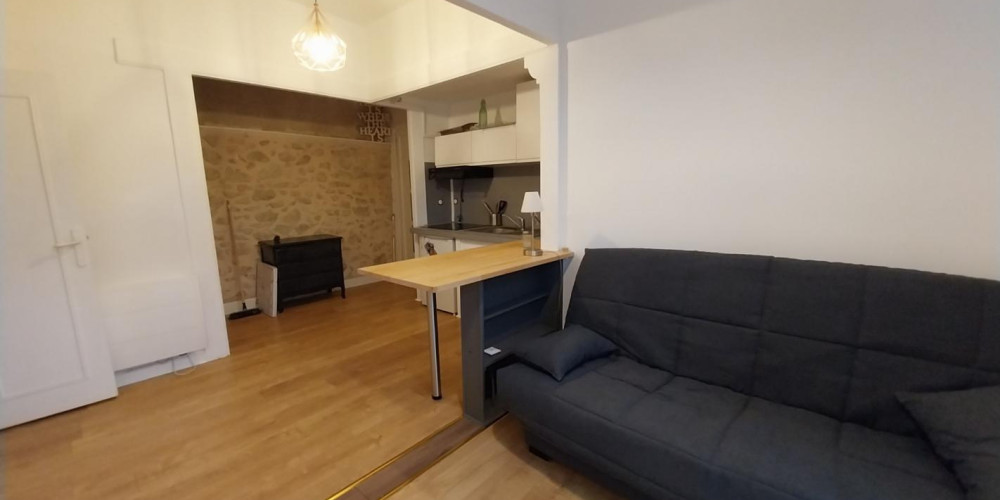 appartement à PODENSAC (33720)