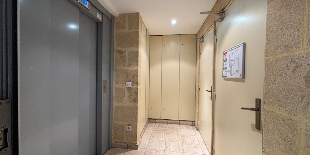 appartement à BORDEAUX (33000)