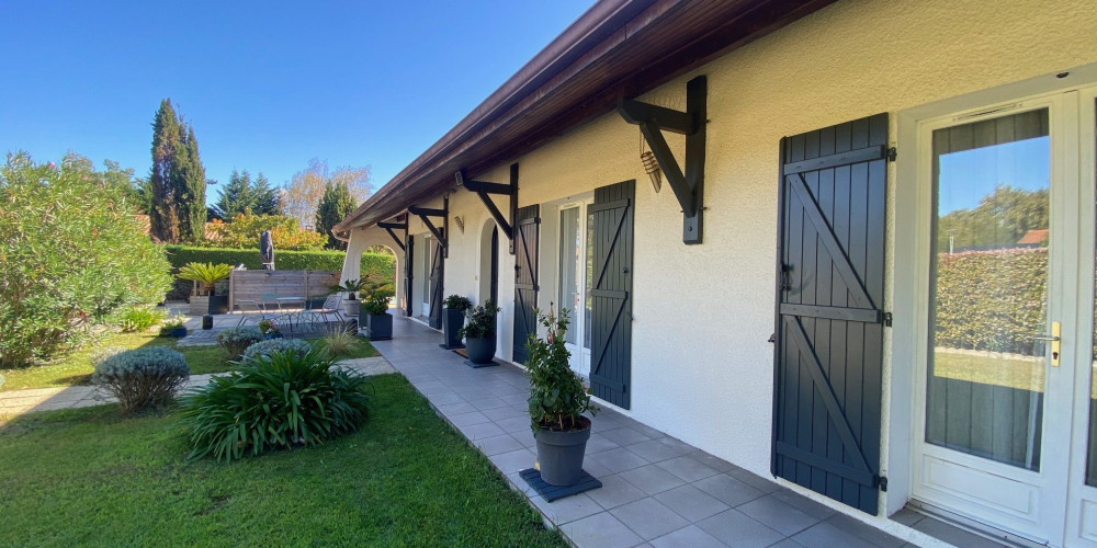 maison à ARES (33740)