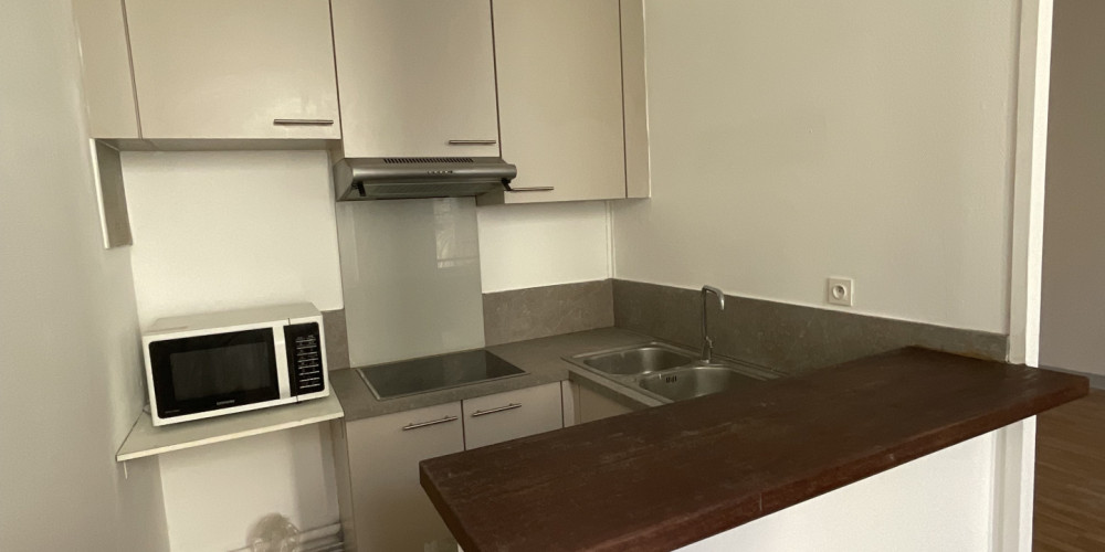 appartement à BORDEAUX (33000)