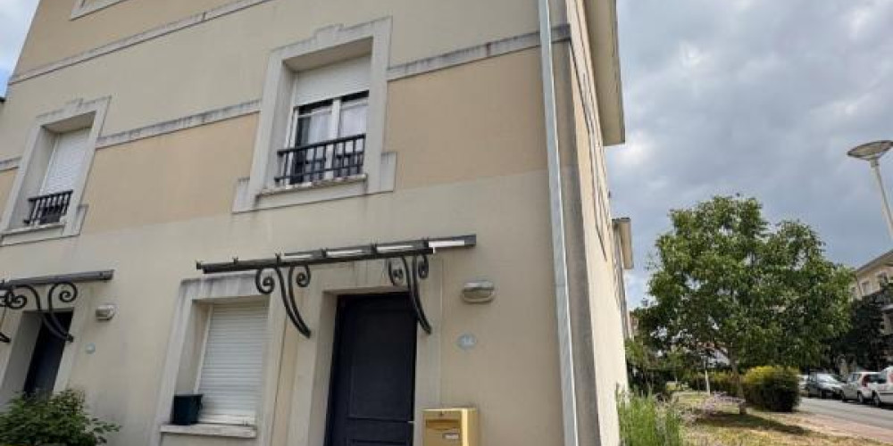 maison à LE HAILLAN (33185)