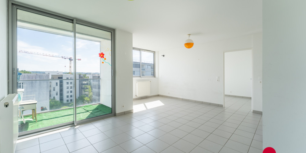 appartement à BORDEAUX (33300)