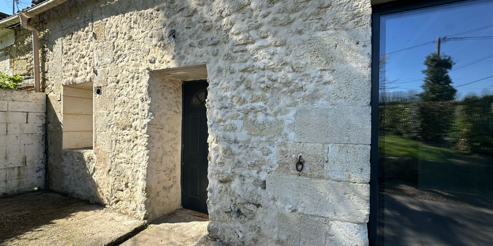 maison à VILLEGOUGE (33141)