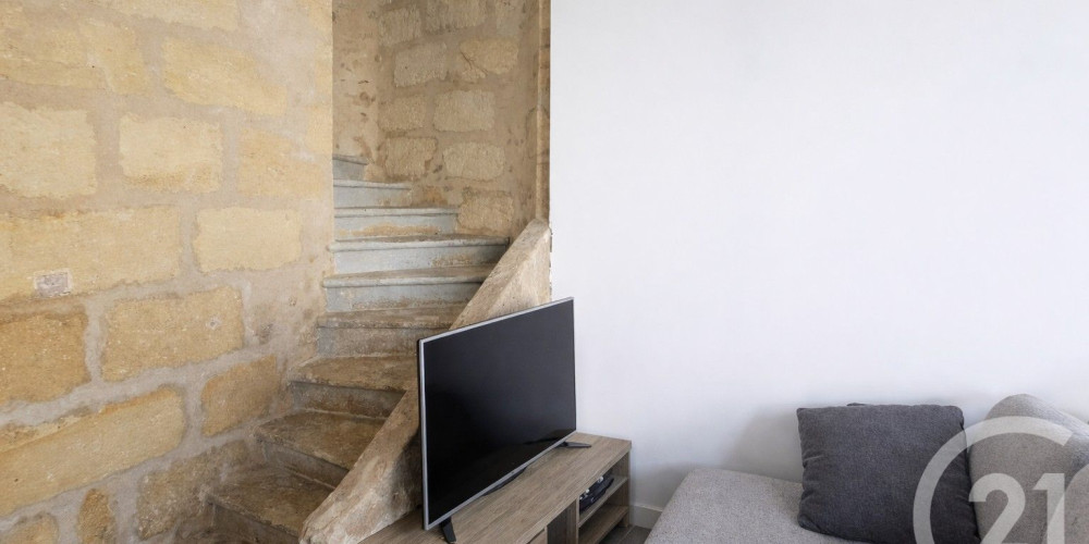 maison à CASTRES GIRONDE (33640)