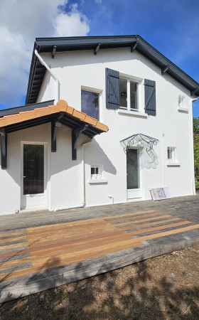 Maison  ARES