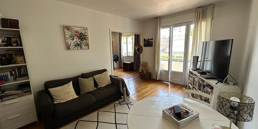 appartement à BORDEAUX (33200)