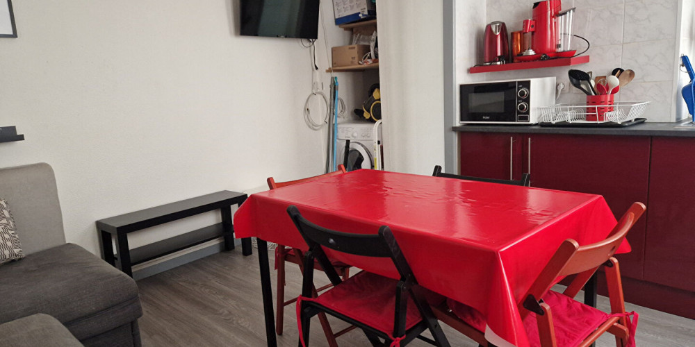 appartement à BORDEAUX (33800)