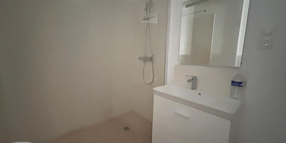 appartement à BORDEAUX (33800)