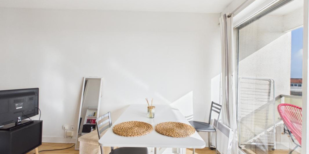 appartement à BORDEAUX (33800)