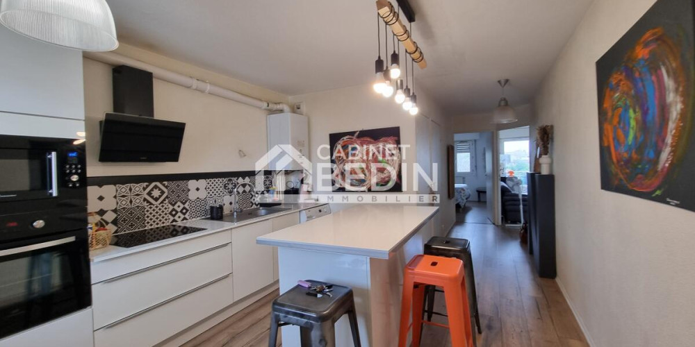 appartement à BORDEAUX (33300)