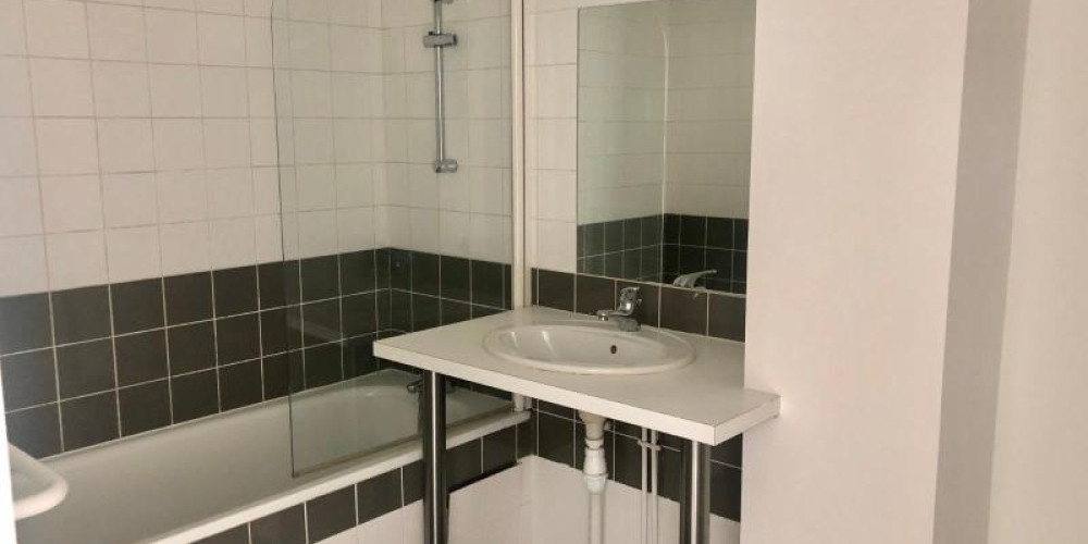 maison à VILLENAVE D ORNON (33140)