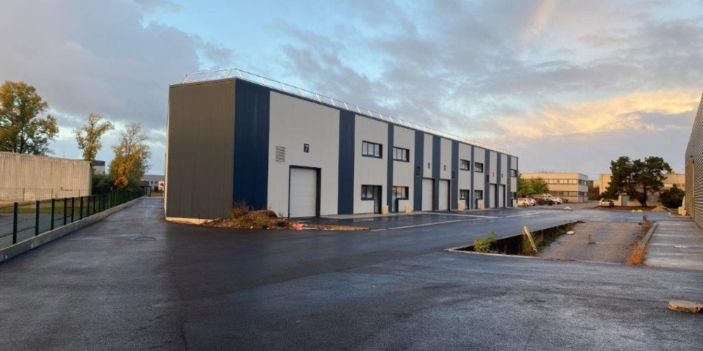 local industriel à BLANQUEFORT (33290)