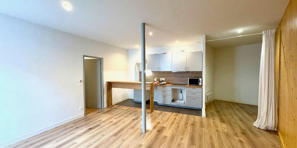 appartement à BORDEAUX (33000)
