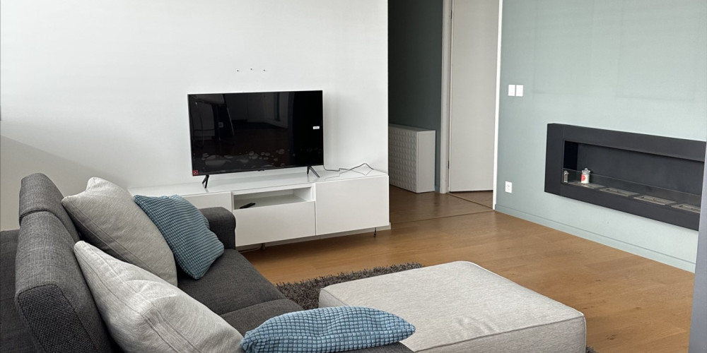 appartement à BORDEAUX (33300)