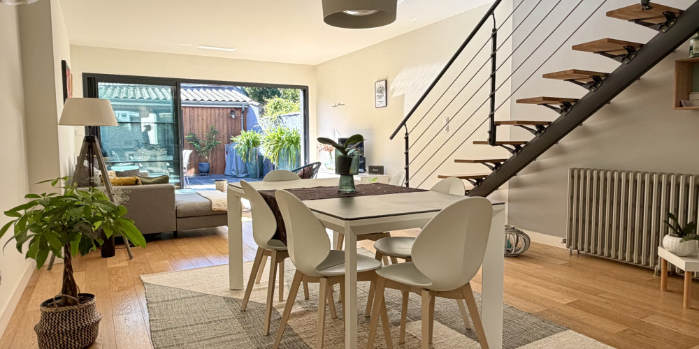 maison à BORDEAUX (33800)