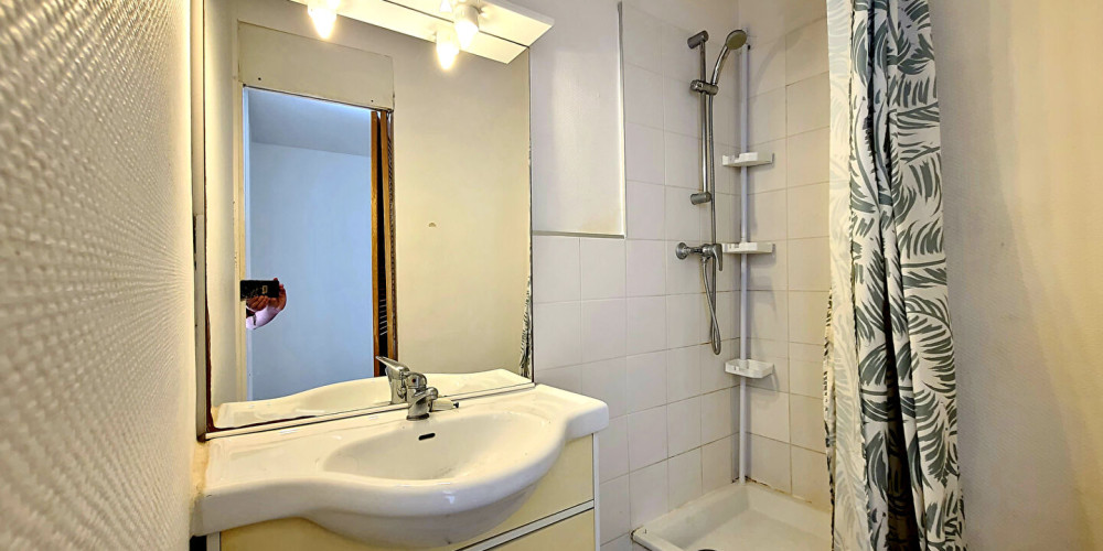 appartement à BORDEAUX (33800)