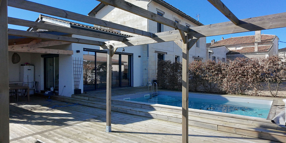 maison à GALGON (33133)