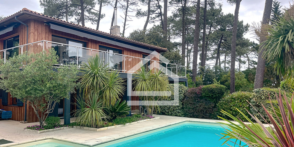 maison à LACANAU (33680)