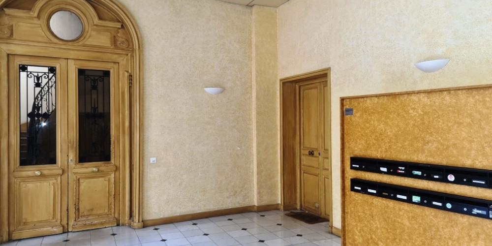 appartement à BORDEAUX (33000)