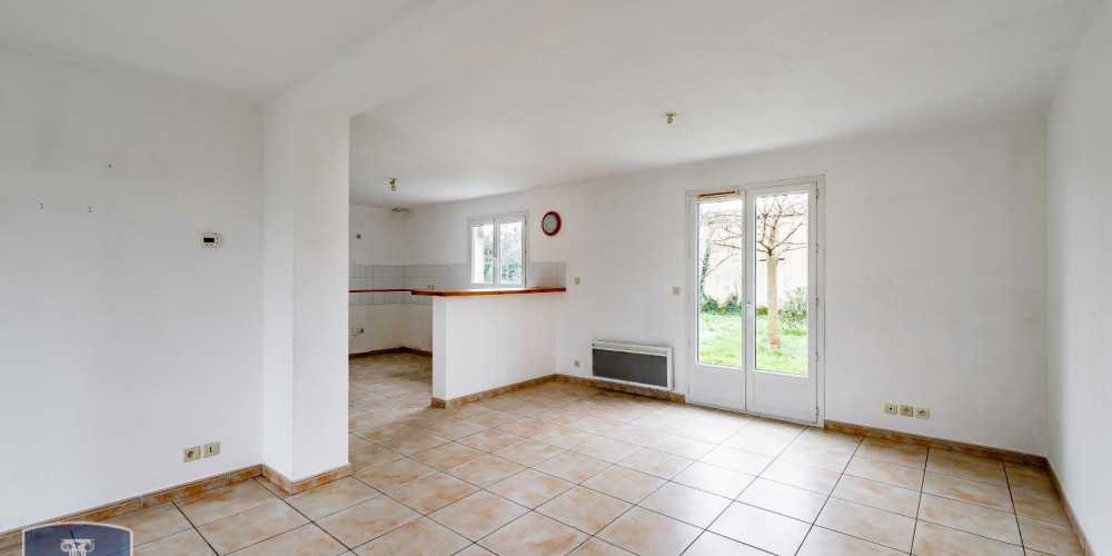 maison à ANGLADE (33390)