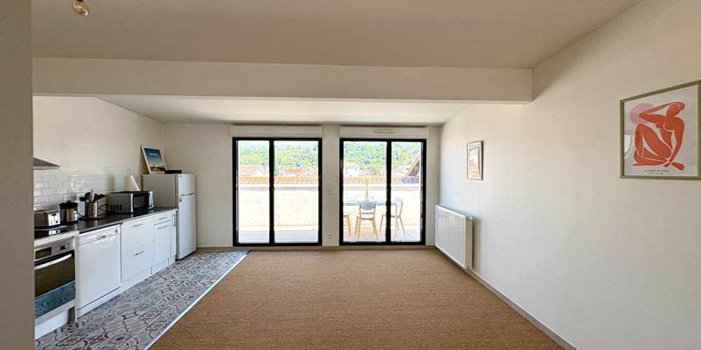appartement à BORDEAUX (33100)