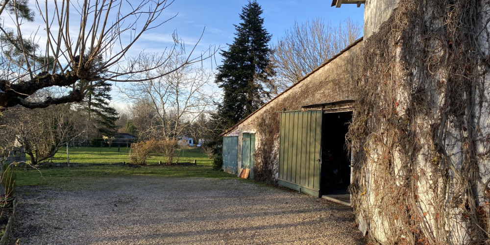 maison à ST DENIS DE PILE (33910)