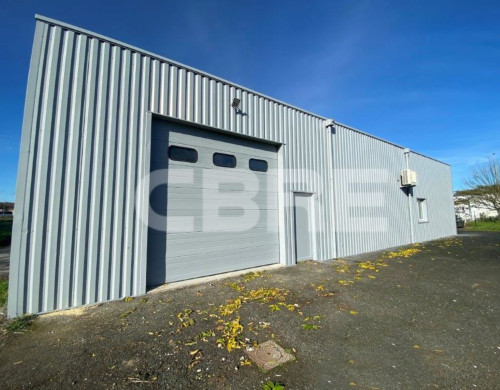 local industriel  BLANQUEFORT