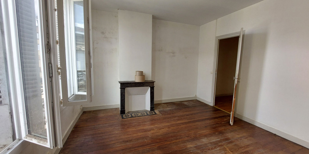 appartement à BORDEAUX (33800)
