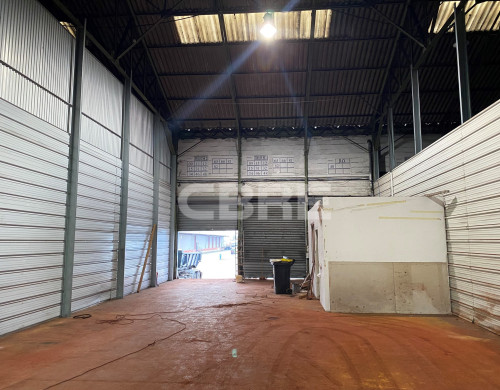 local industriel  BEGLES