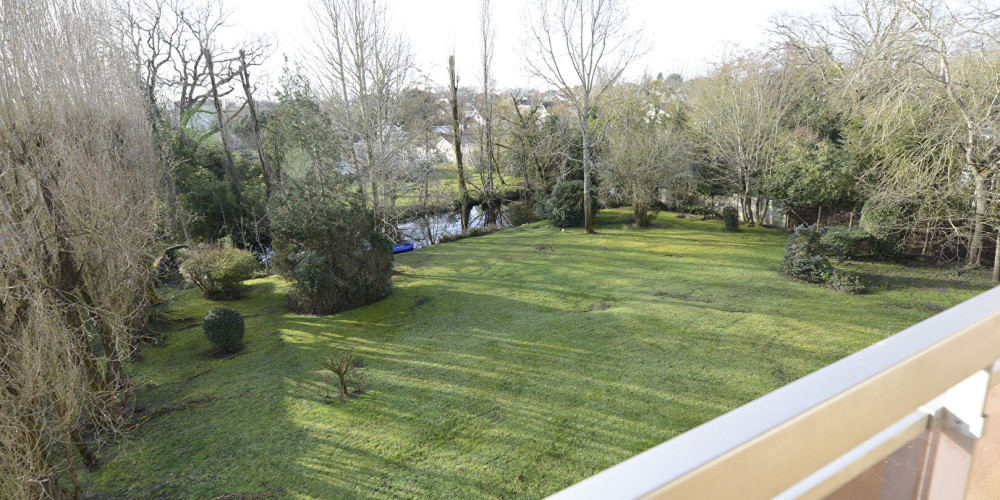 appartement à PESSAC (33600)