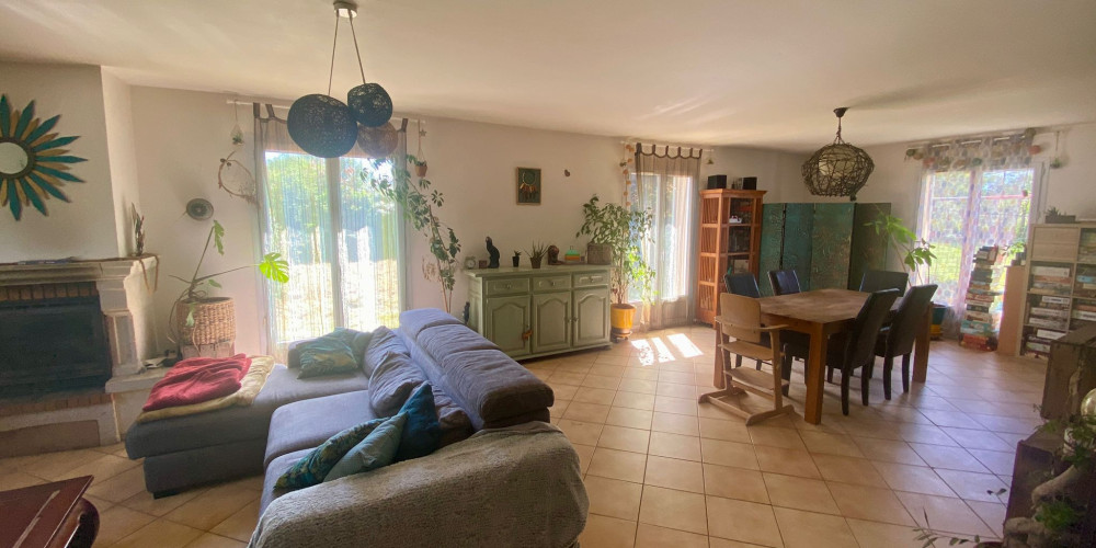 maison à BLASIMON (33540)